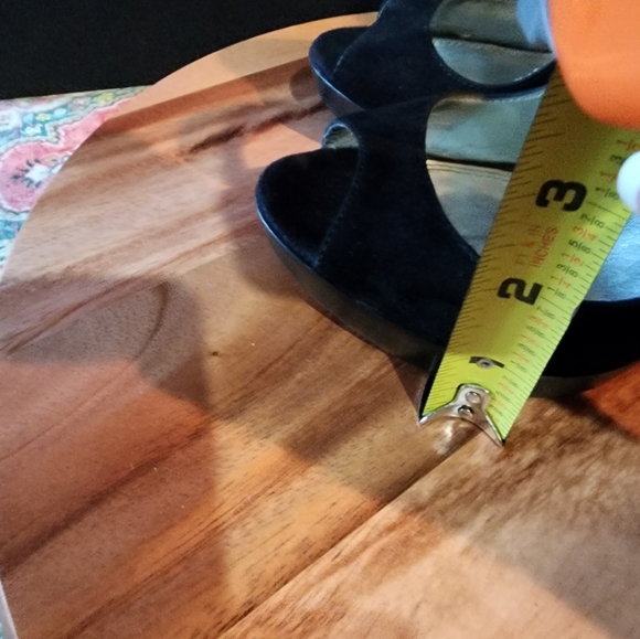 Baker 4 1/2 " heel, 1" platform, open toe, leather upper black suede - Picture 10 of 11